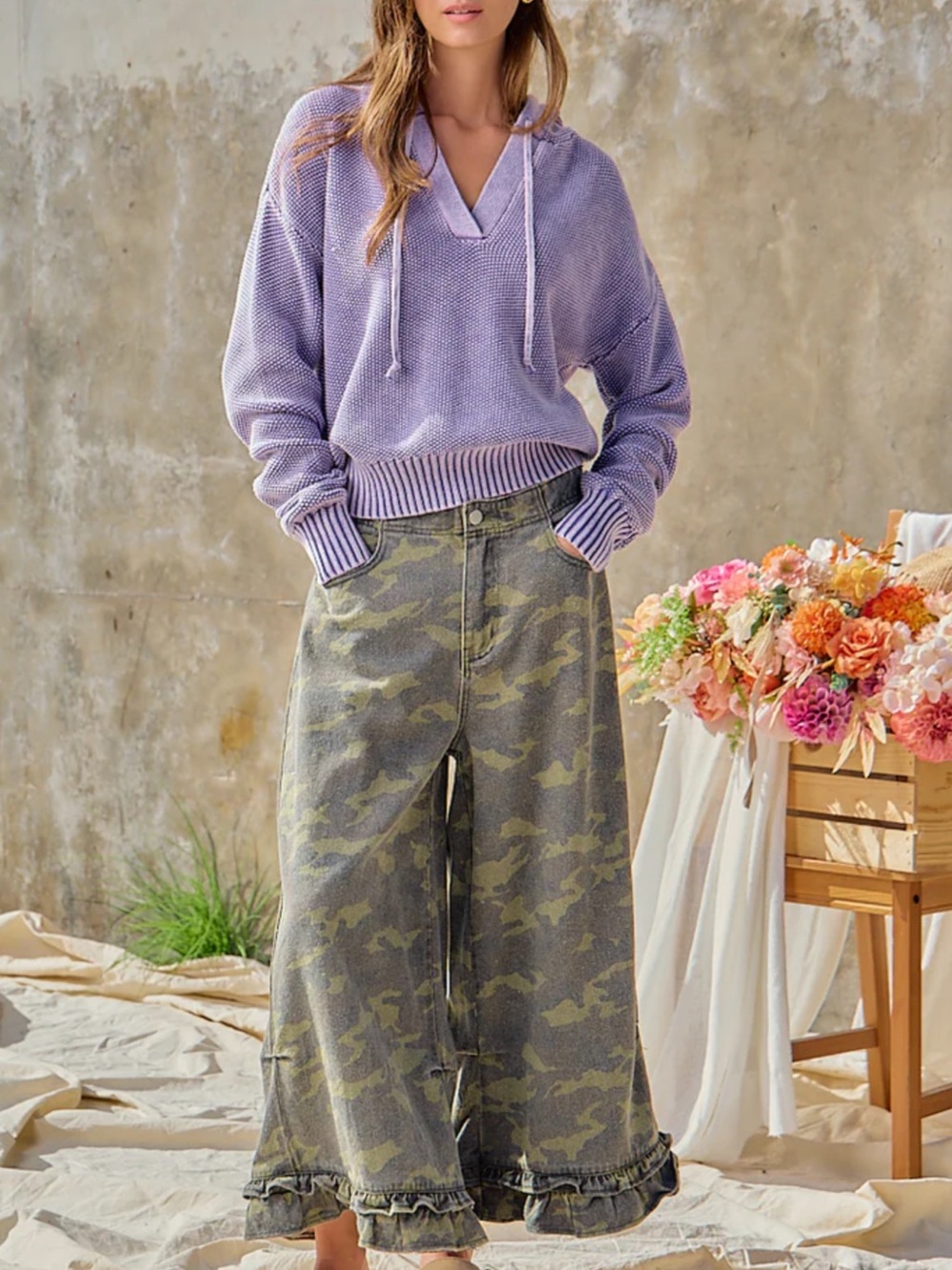 💕Arrives June! Bibi Cropped Camo Ruffle Hem Pants - Picture 4 of 10